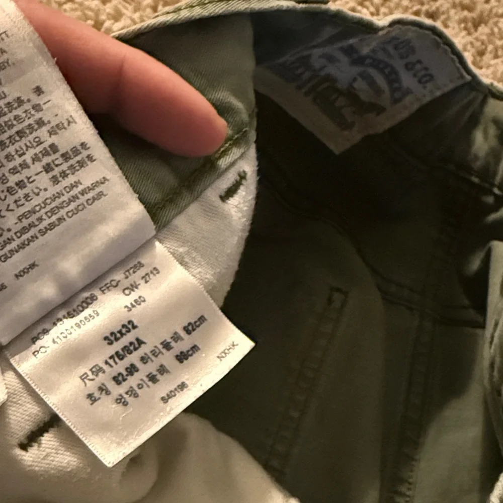 Levi's Olive Green Chino Pants 32 x 32